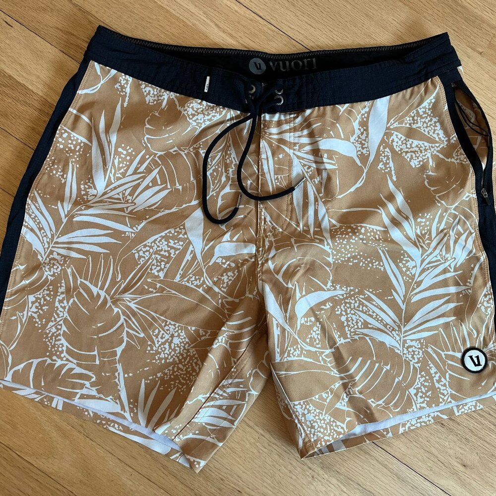 Vuori Board Shorts Mens Size 34 #56680